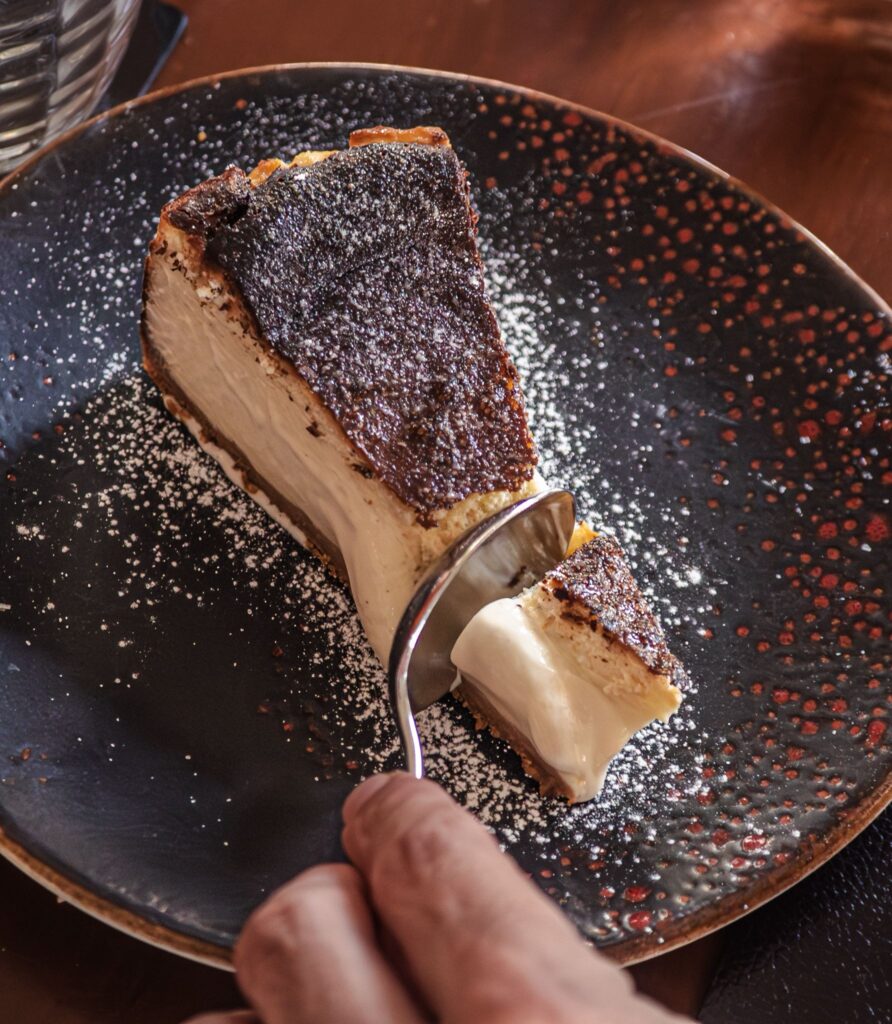 Porción de tarta estilo La Viña en Ses Oliveres